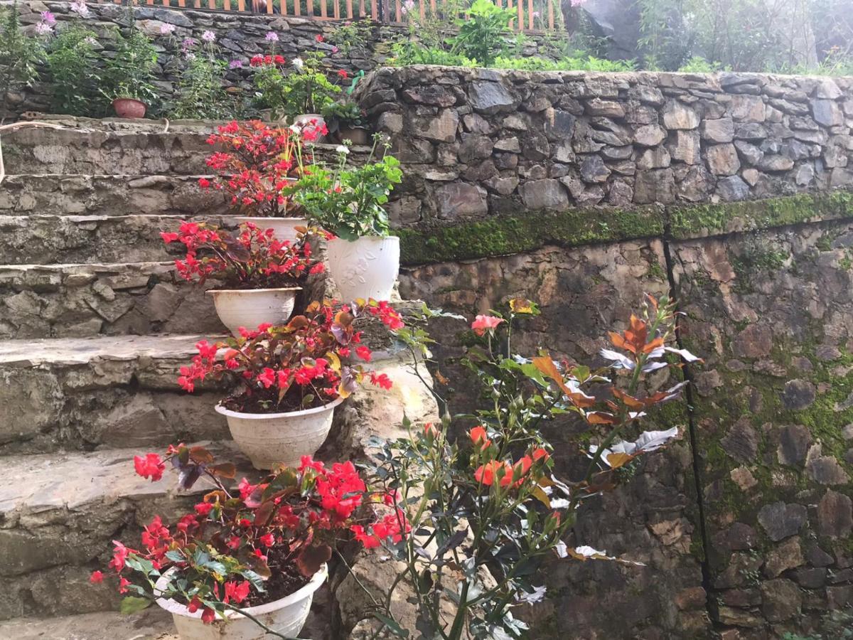 Dong Suoi H'Mong Homestay & Bungalow - Trek & Vegetarian Food Mu Cang Chai Exterior foto
